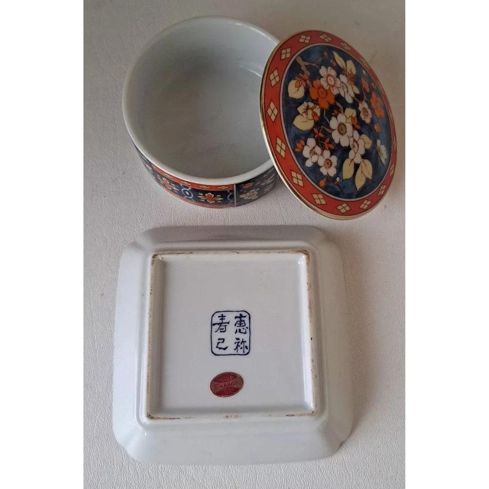 Vintage Chinese Porcelain Trinket Box Set